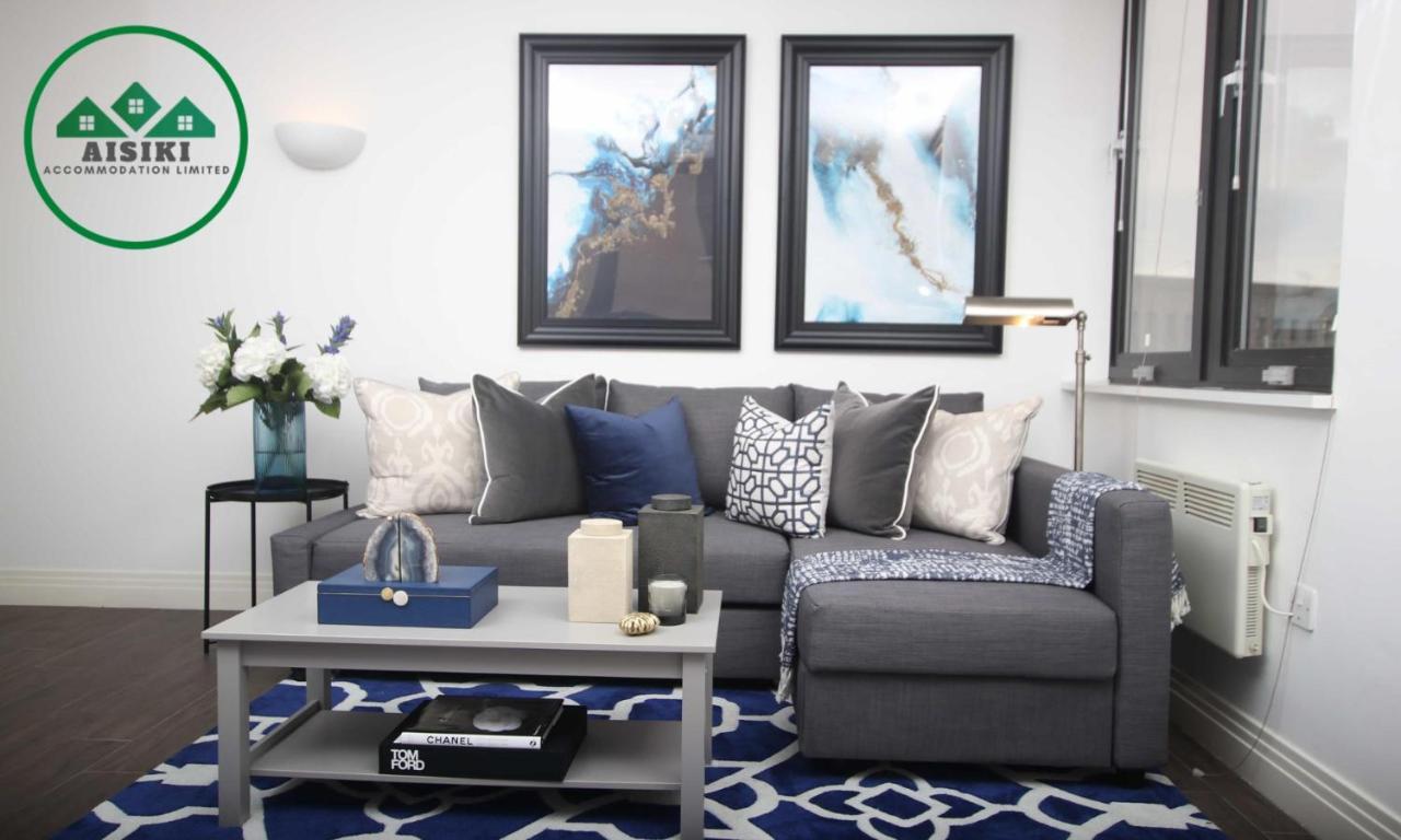 Aisiki Living At Upton Rd, Multiple 1, 2, Or 3 Bedroom Apartments, King Or Twin Beds With Free Wi-Fi & Parking Watford  Kültér fotó