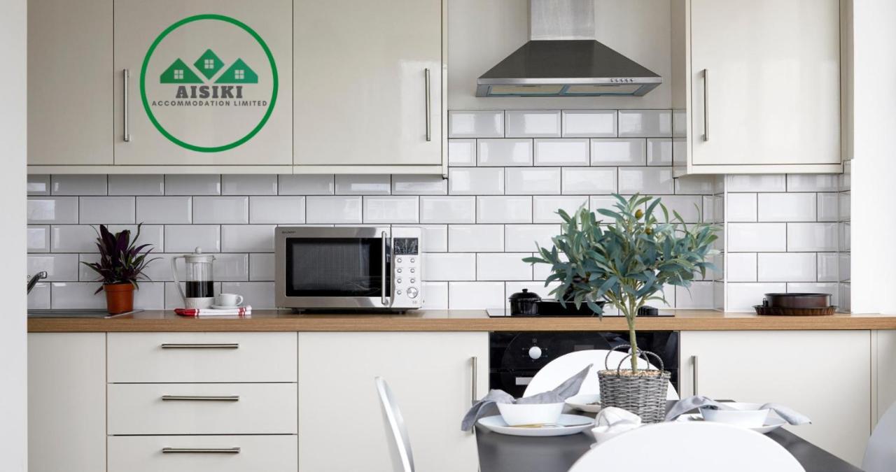 Aisiki Living At Upton Rd, Multiple 1, 2, Or 3 Bedroom Apartments, King Or Twin Beds With Free Wi-Fi & Parking Watford  Kültér fotó