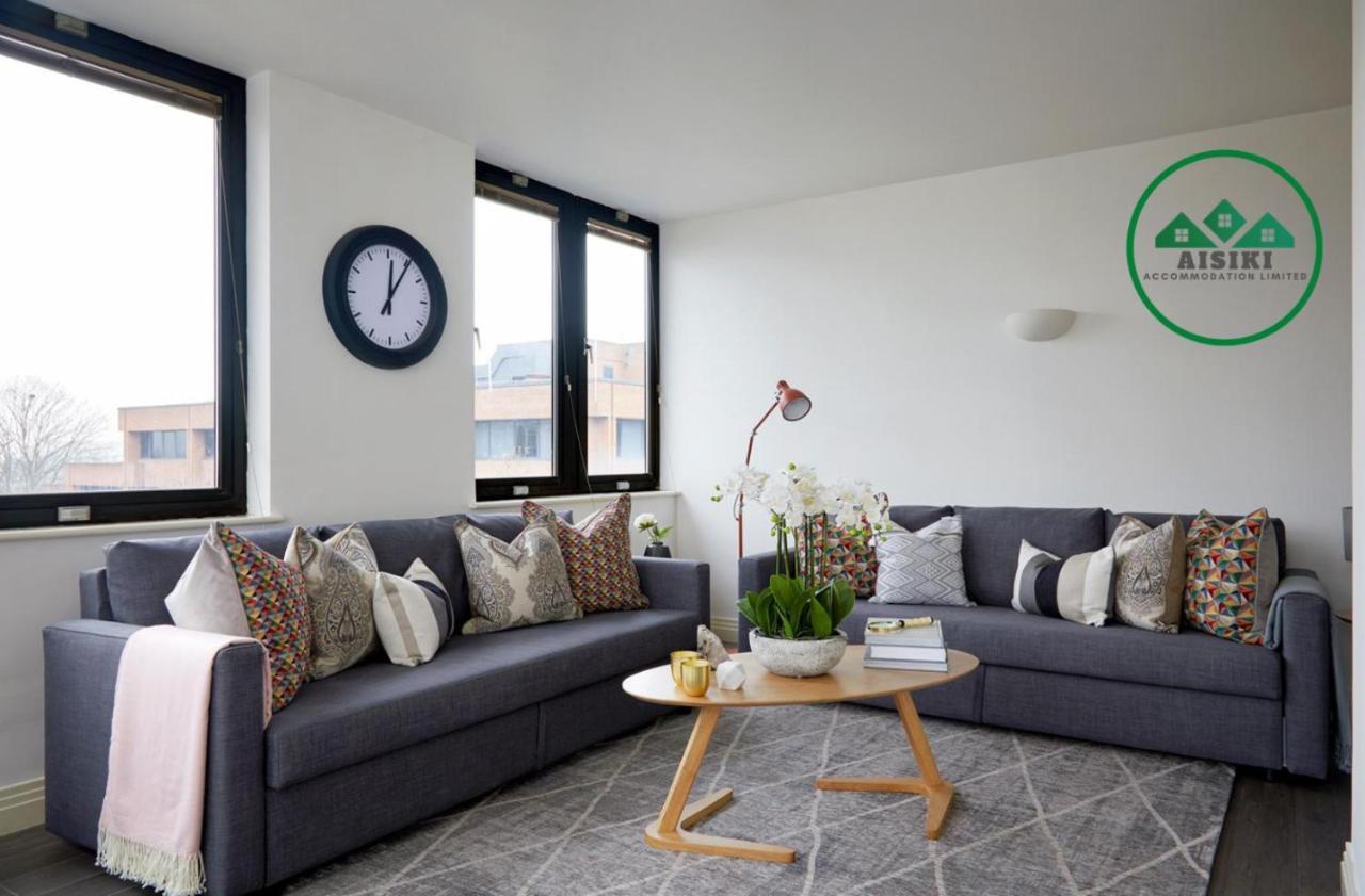 Aisiki Living At Upton Rd, Multiple 1, 2, Or 3 Bedroom Apartments, King Or Twin Beds With Free Wi-Fi & Parking Watford  Kültér fotó