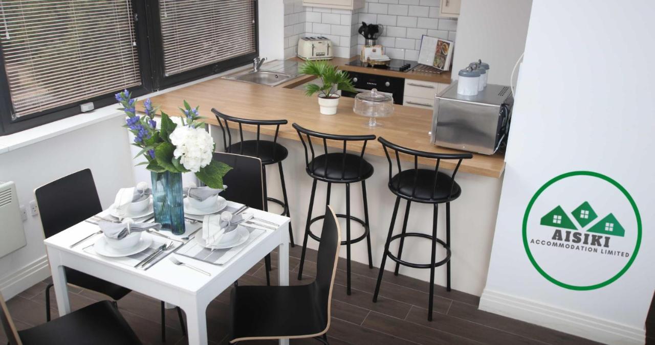 Aisiki Living At Upton Rd, Multiple 1, 2, Or 3 Bedroom Apartments, King Or Twin Beds With Free Wi-Fi & Parking Watford  Kültér fotó