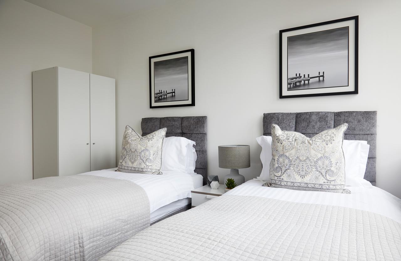 Aisiki Living At Upton Rd, Multiple 1, 2, Or 3 Bedroom Apartments, King Or Twin Beds With Free Wi-Fi & Parking Watford  Kültér fotó